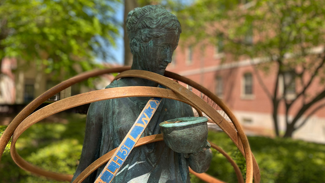 Hebe statue with hoops